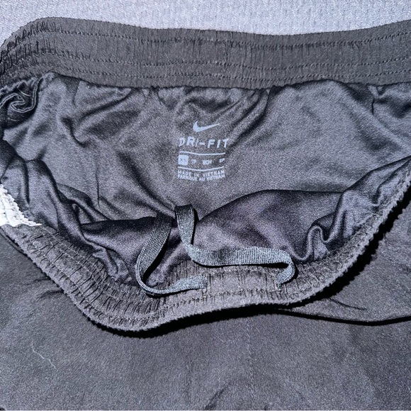Nike Dri-Fit Tempo Shorts Size XS - Picture 10 of 10